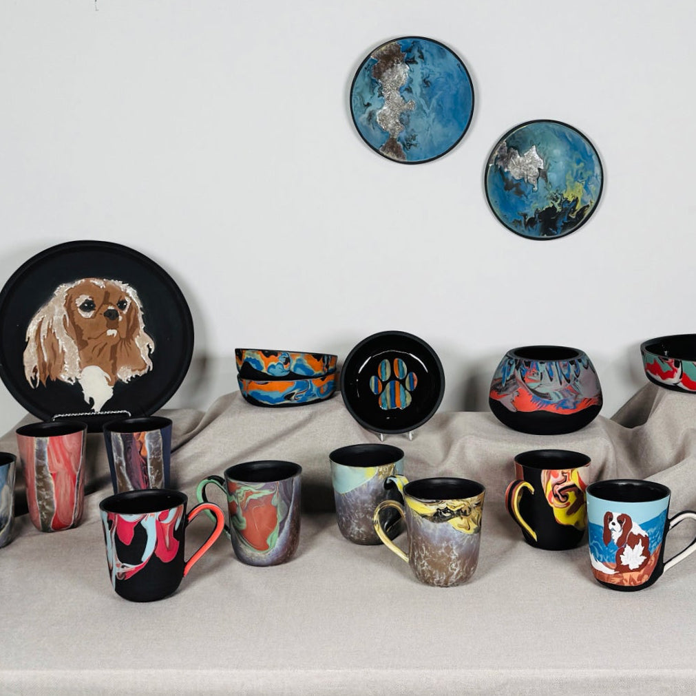 Assorted ceramic pieces